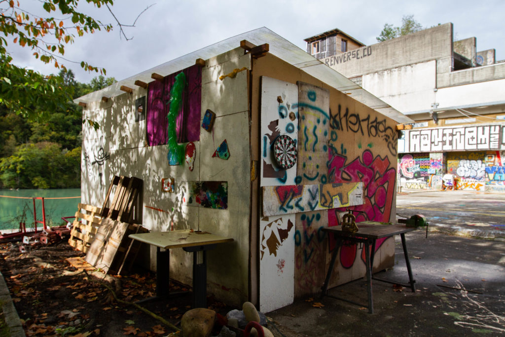 L’attribut alt de cette image est vide, son nom de fichier est RL_BRUTSCH-THOMAS_KPUZI-EMMANUEL_PERRON-CLEMENT_201004_MESURES_PHOTO-18-1-1024x683.jpg.